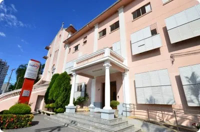 Fachada do Colégio Nossa Senhora Aparecida